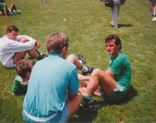 Kevin Moran and other players taking a break. Credit - BM