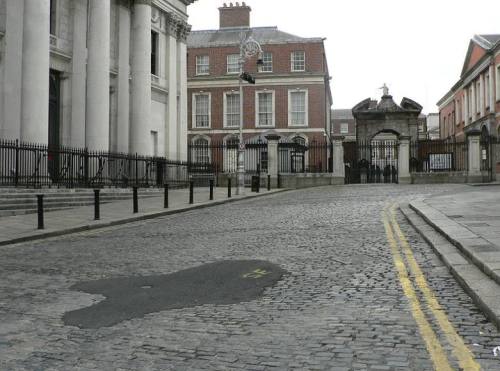 Cork Hill as Dubliners know it today. (Image Credit: www.archiseek.com)