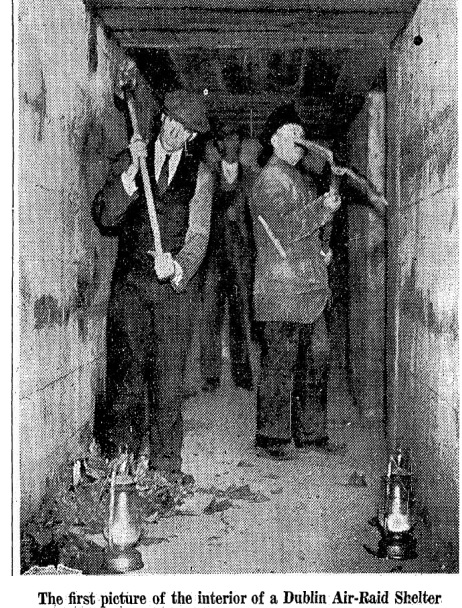 A 1939 image of men working on an air raid shelter (Image: Irish Press)