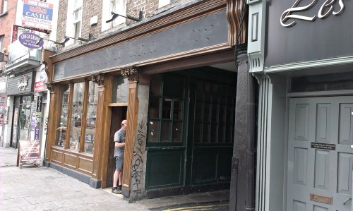 Brogans on Dame Street gets a paint job. Credit - Sam