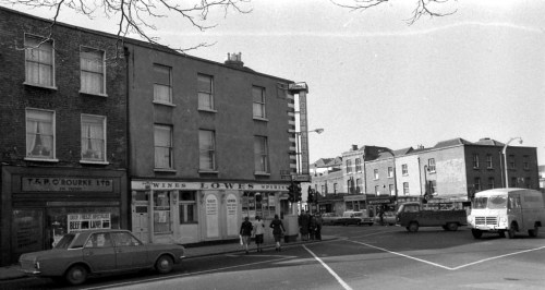 Lowes, 1976. Credit - Dublin City Photographic Collection.