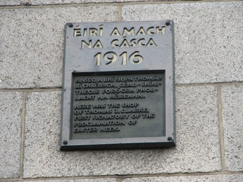 1966 plaque (Wikicommons)