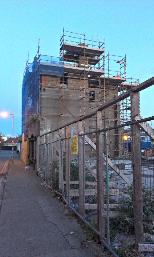 Side view of the house. Picture taken 3 November 2014. Credit - Sam (CHTM!)