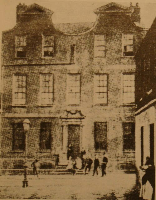 An old image of no. 10 Mill Street. Credit - Archiseek