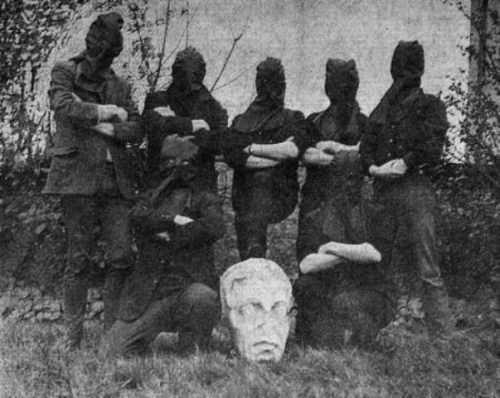 NCAD students with the 'liberated' head of Nelson, 1966.